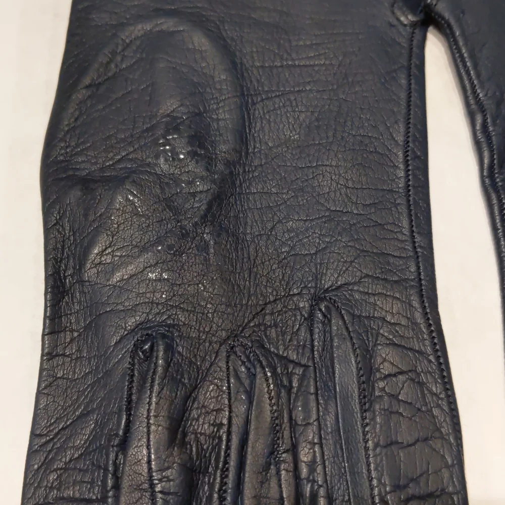 Vintage black leather gloves - Picture 6 of 6